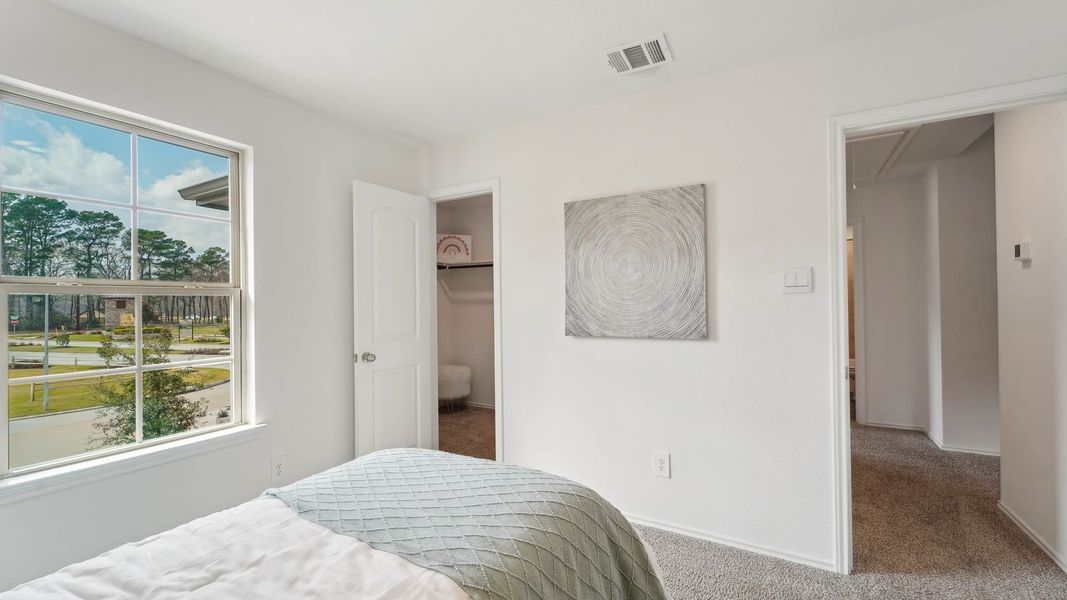 Image 32 of a home in Cypress Green.