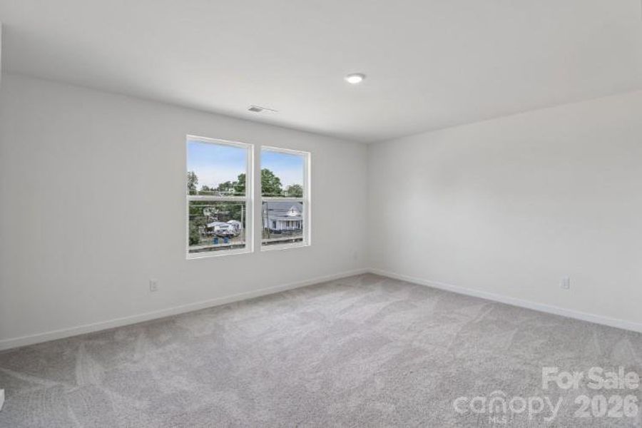 Spacious, unfurnished interior of a new home in Grover Walk, Grover (Image 20).