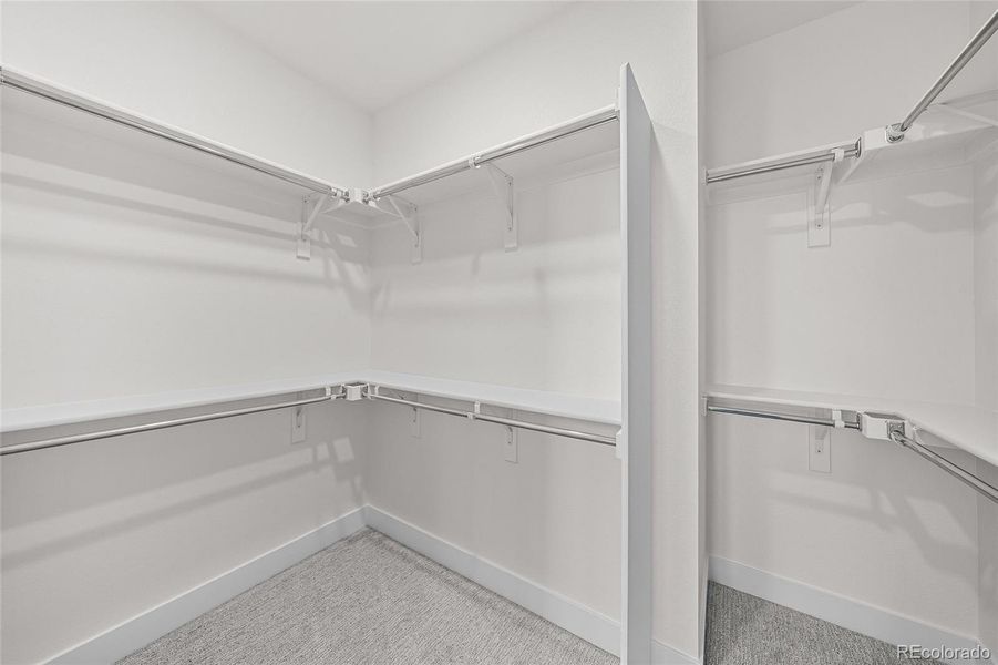 Spacious, unfurnished interior of a new home in Duet at Sterling Ranch, Littleton (Image 33).