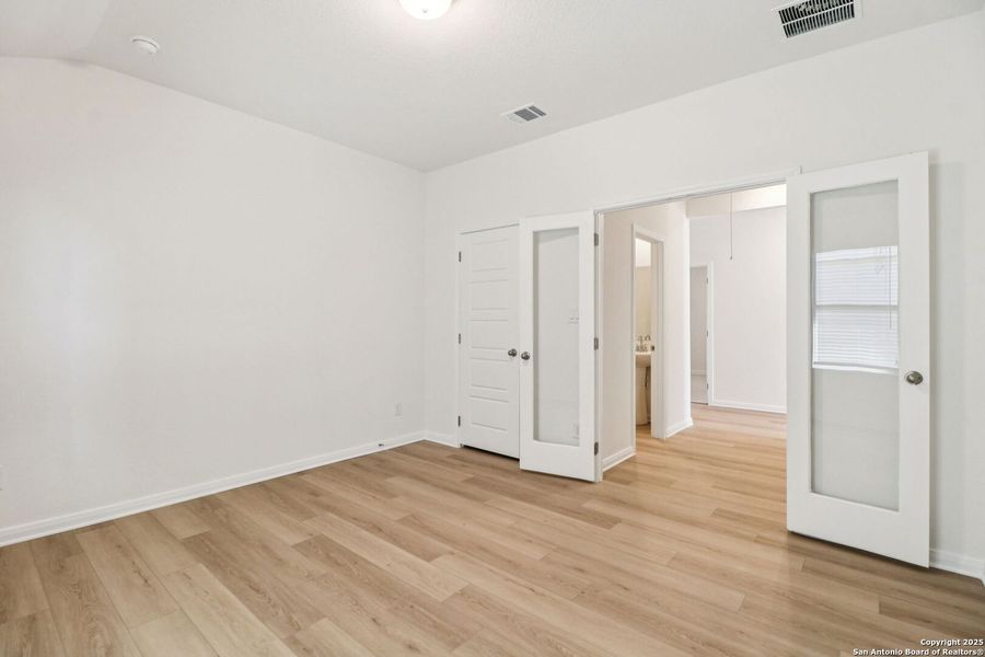 Spacious, unfurnished interior of a new home in Legendary Trails - Classic Series, Cibolo (Image 32). Spacious, unfurnished interior of a new home in Legendary Trails - Classic Series, Cibolo (Image 32).