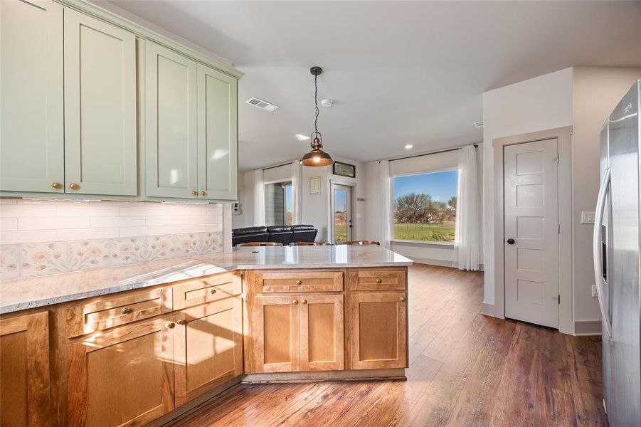 Furnished interior view inside a new home in , Venus (Image 13).