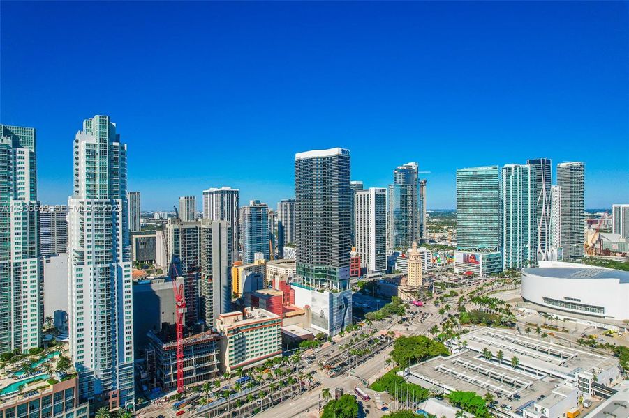 Condo located in Miami, FL showcasing its design and architecture (Image 44).
