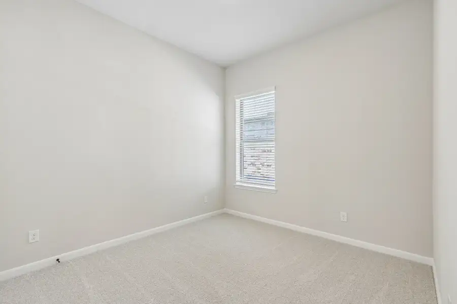 Spacious, unfurnished interior of a new home in Ribbonwood, Aubrey (Image 16).