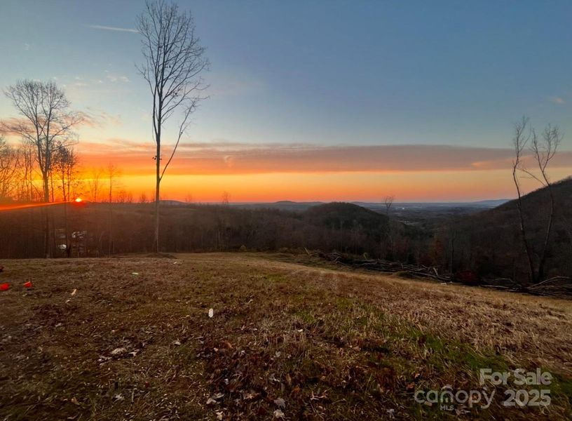 Image 18 of a home in .