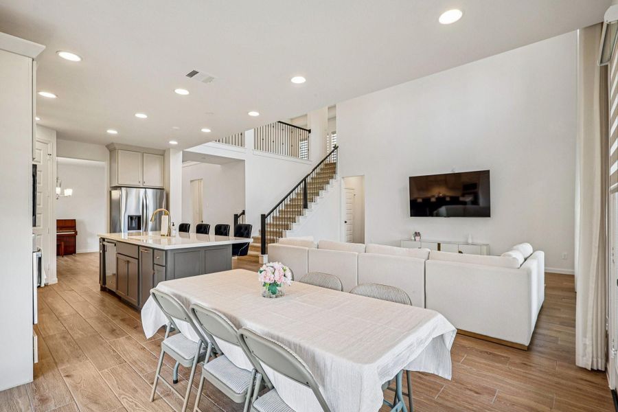 Furnished interior view inside a new home in Sienna, Missouri City (Image 19).