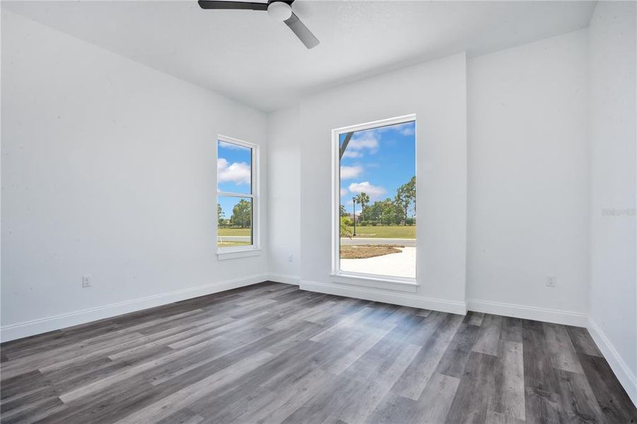 Spacious, unfurnished interior of a new home in , Lake Alfred (Image 30).