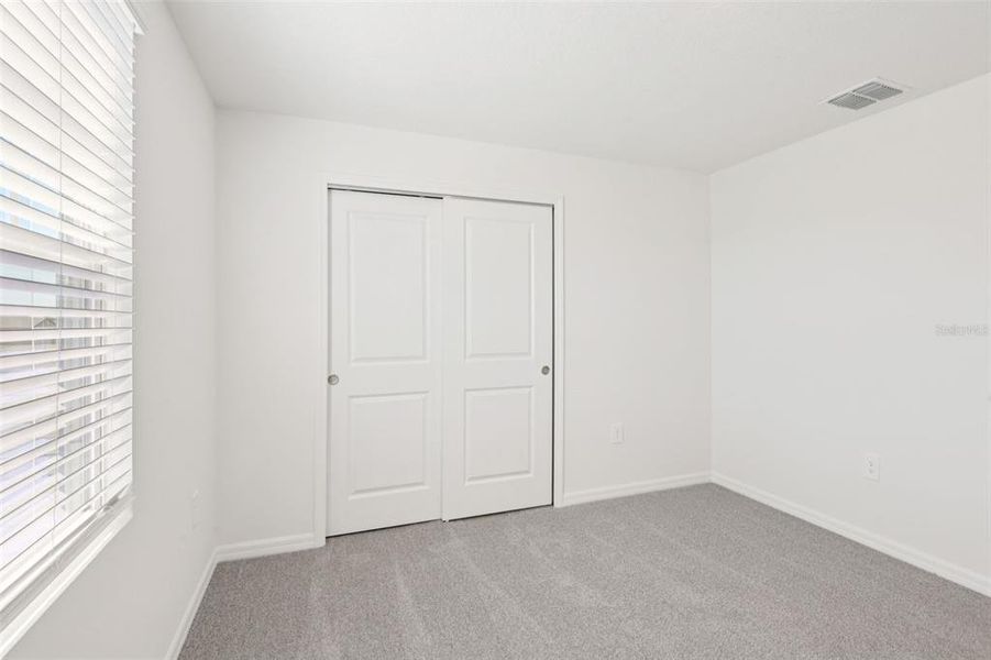 Spacious, unfurnished interior of a new home in Hilltop Vistas, Dade City (Image 25).