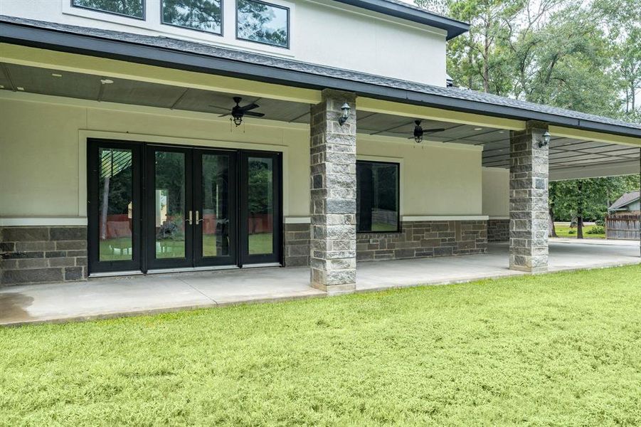 Large Covered Patio with Ceiling Fans