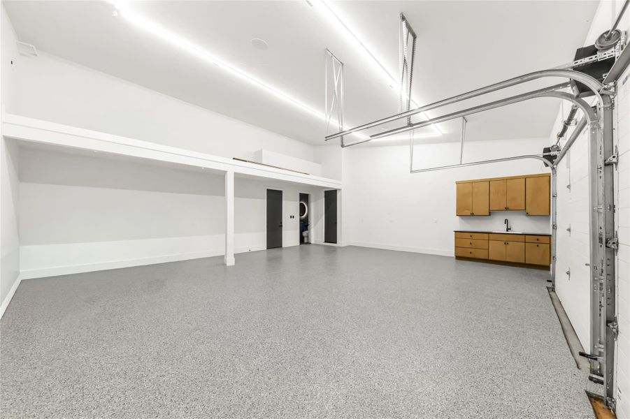 Spacious, unfurnished interior of a new home in , College Station (Image 19).