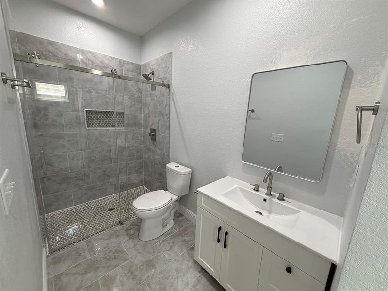 Furnished interior view inside a new home in , Gainesville (Image 5).