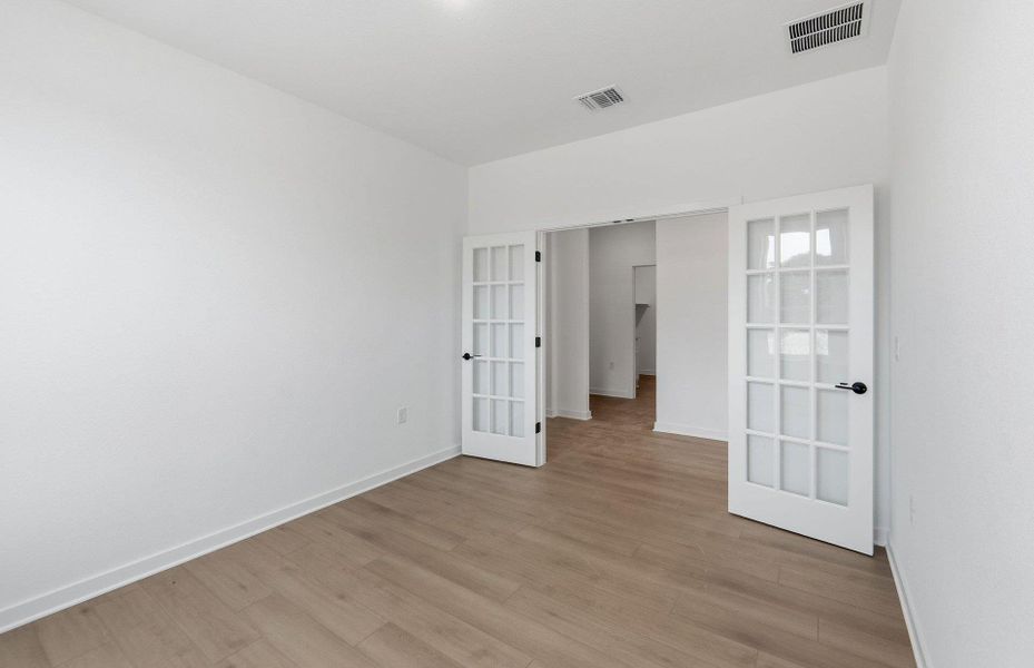 Spacious, unfurnished interior of a new home in Sun City Texas, Georgetown (Image 25). Spacious, unfurnished interior of a new home in Sun City Texas, Georgetown (Image 25).