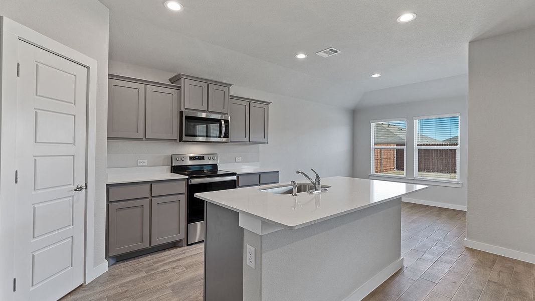 Furnished interior view inside a new home in Eagle Creek, Denton (Image 5).
