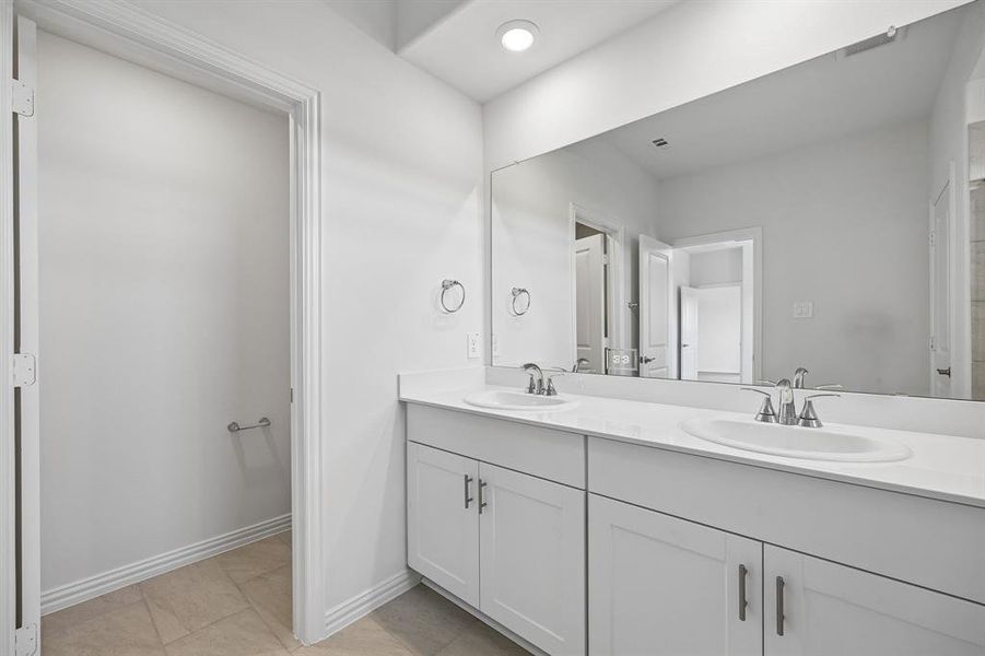 Furnished interior view inside a new home in Stella Hills, Denton (Image 17).