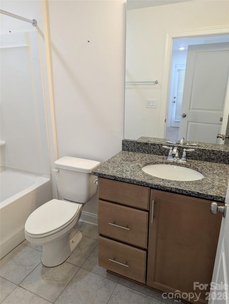 Upper level full bath