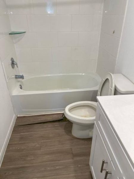 Close-up of interior finishes inside a home in Myrtle Gardens, Magnolia (Image 13). Close-up of interior finishes inside a home in Myrtle Gardens, Magnolia (Image 13).