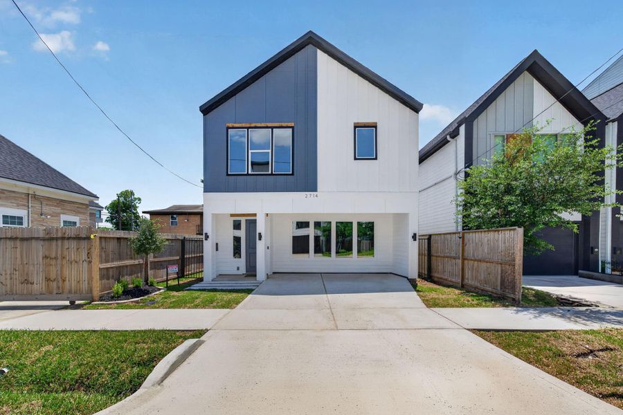 Front exterior of a new home in , Houston, TX, highlighting curb appeal (Image 2). Front exterior of a new home in , Houston, TX, highlighting curb appeal (Image 2).