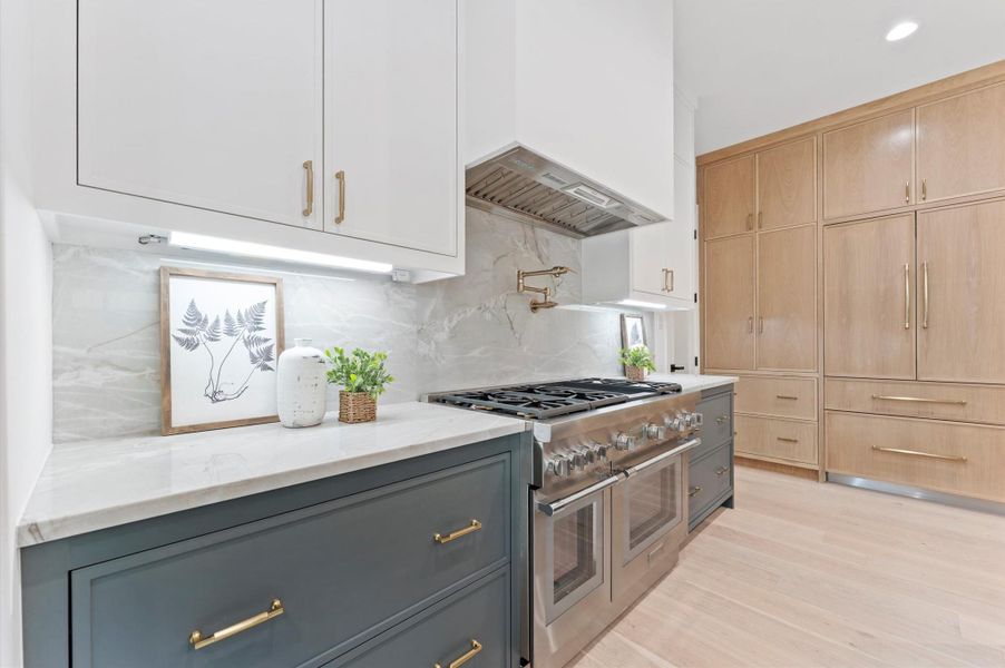 Plaster vent-hood