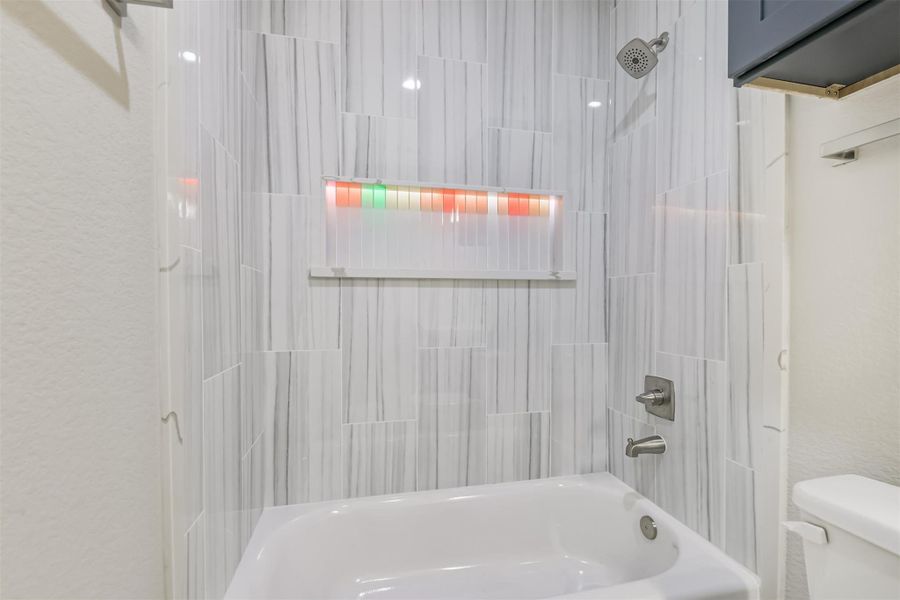 Image 8 of a home in .