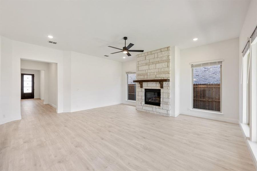 Spacious, unfurnished interior of a new home in Ridge Ranch Classic 60, Mesquite (Image 26).