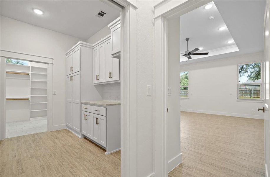 Image 36 of a home in .