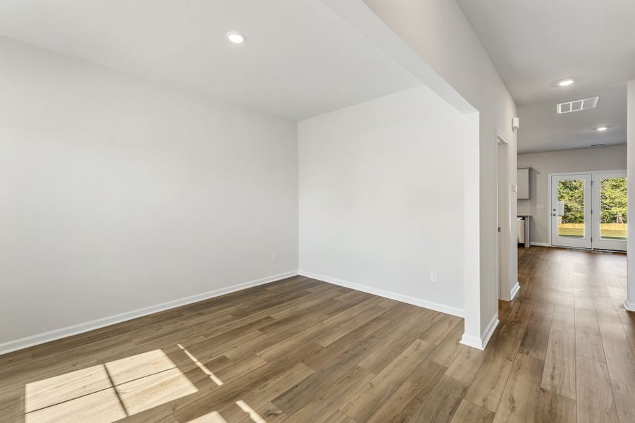 Spacious, unfurnished interior of a new home in Mayfair Village, Spartanburg (Image 13).