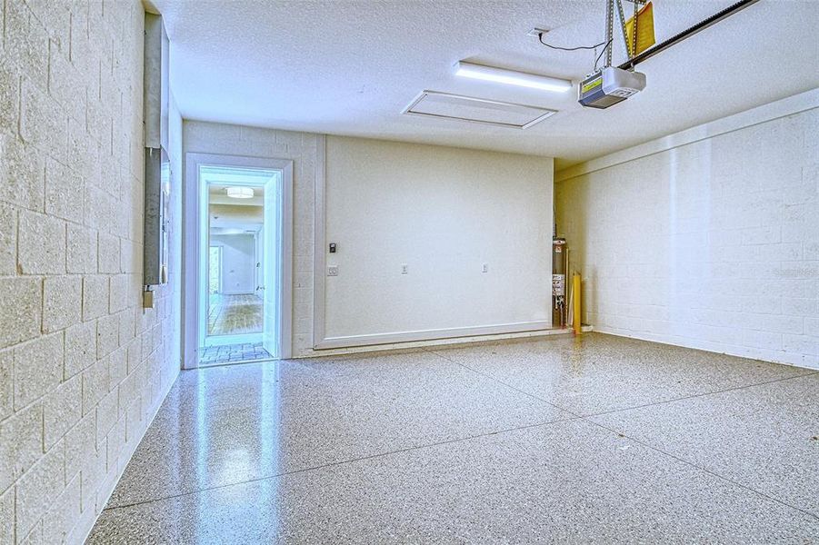 Spacious, unfurnished interior of a new home in , Venice (Image 35). Spacious, unfurnished interior of a new home in , Venice (Image 35).