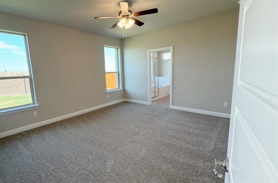 Spacious, unfurnished interior of a new home in Morningstar, Fort Worth (Image 11). Spacious, unfurnished interior of a new home in Morningstar, Fort Worth (Image 11).