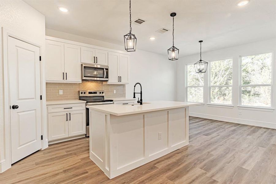 Furnished interior view inside a new home in , Granbury (Image 3). Furnished interior view inside a new home in , Granbury (Image 3).