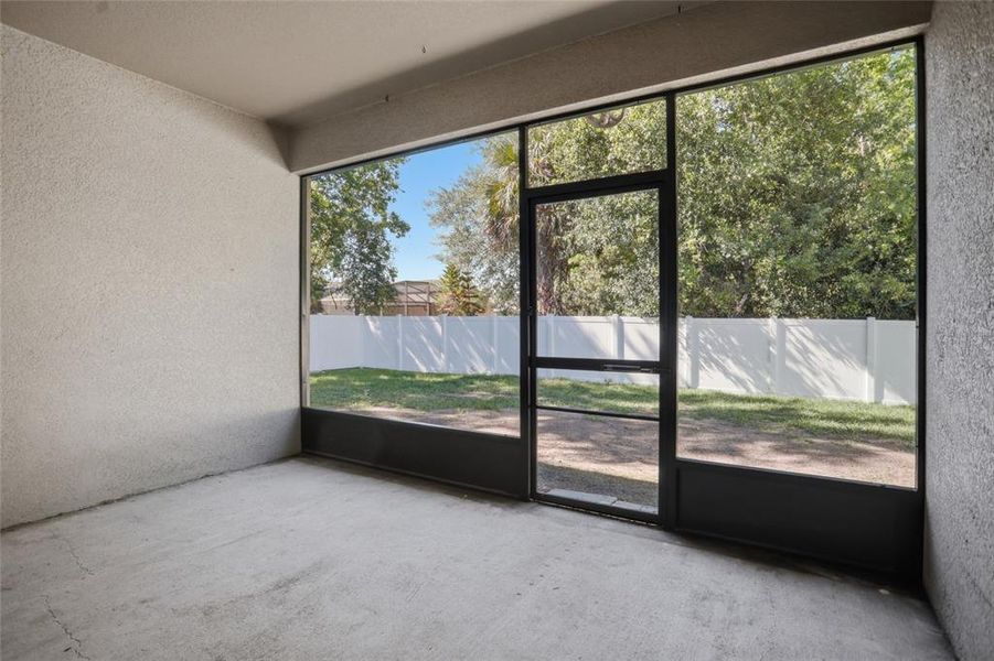 Exterior details and patio area of a home in , Kissimmee (Image 23).