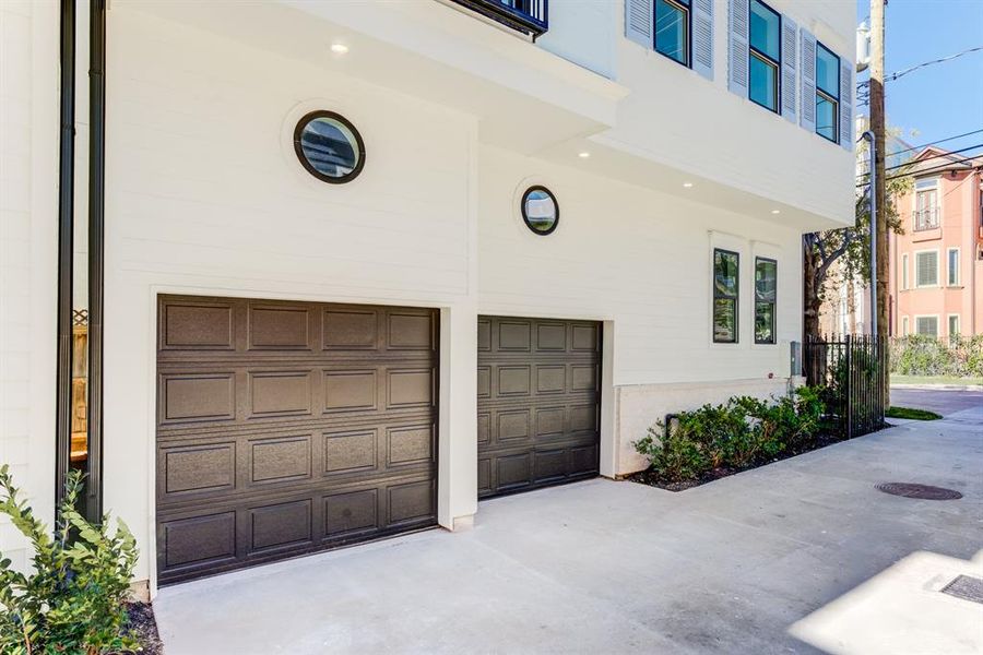 Chic garage doors in the front of the home.