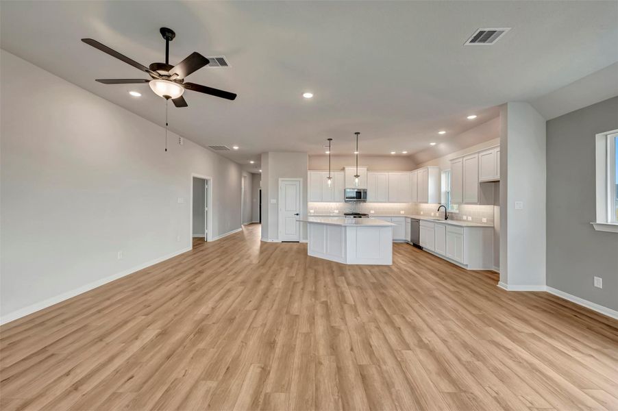 Spacious, unfurnished interior of a new home in The Grand Prairie - Retreat Collection, Hockley (Image 38). Spacious, unfurnished interior of a new home in The Grand Prairie - Retreat Collection, Hockley (Image 38).