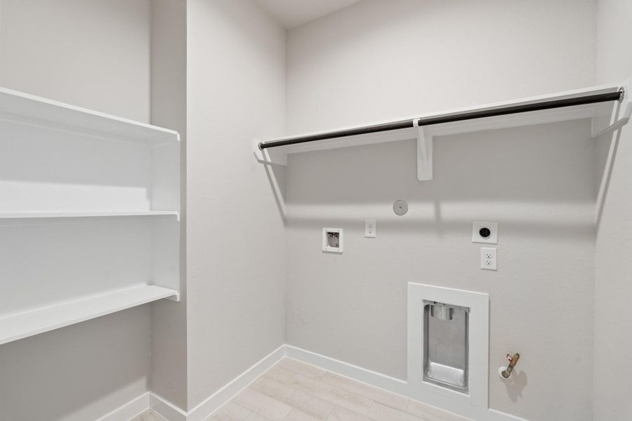 Spacious, unfurnished interior of a new home in Morton Creek Ranch, Katy (Image 17). Spacious, unfurnished interior of a new home in Morton Creek Ranch, Katy (Image 17).