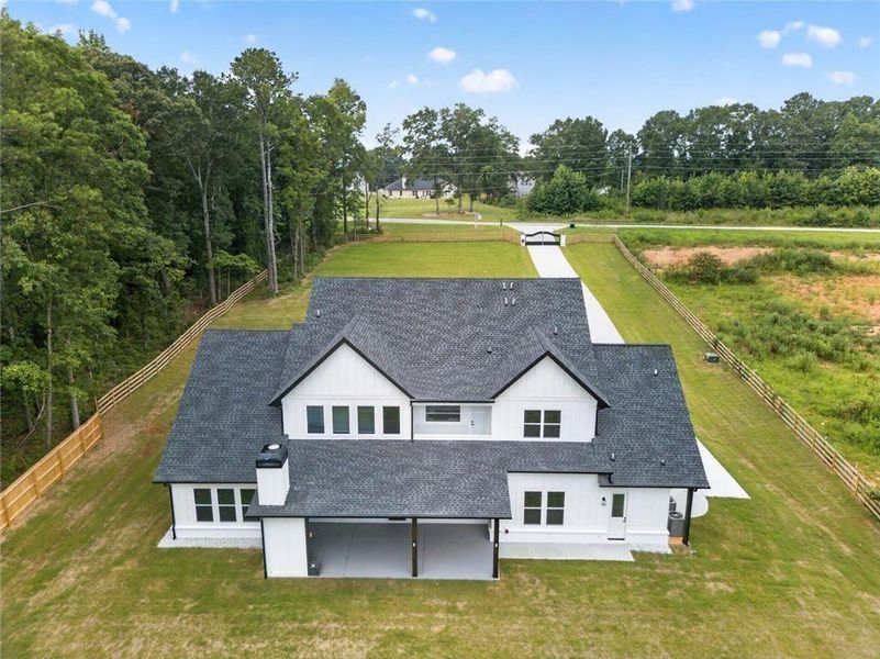 Image 82 of a home in .