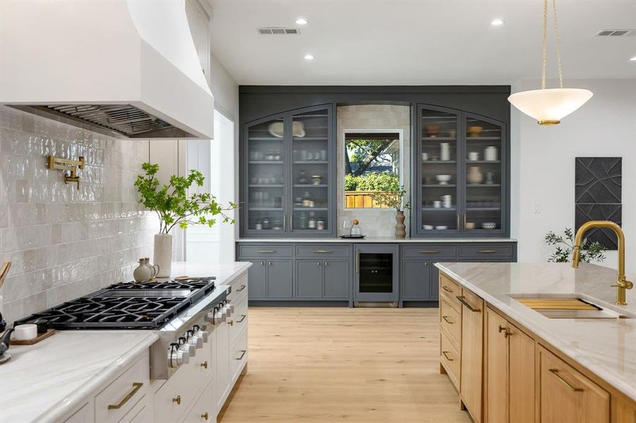 Furnished interior view inside a new home in , Dallas (Image 13).