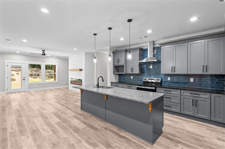 Furnished interior view inside a new home in , Villa Rica (Image 13).