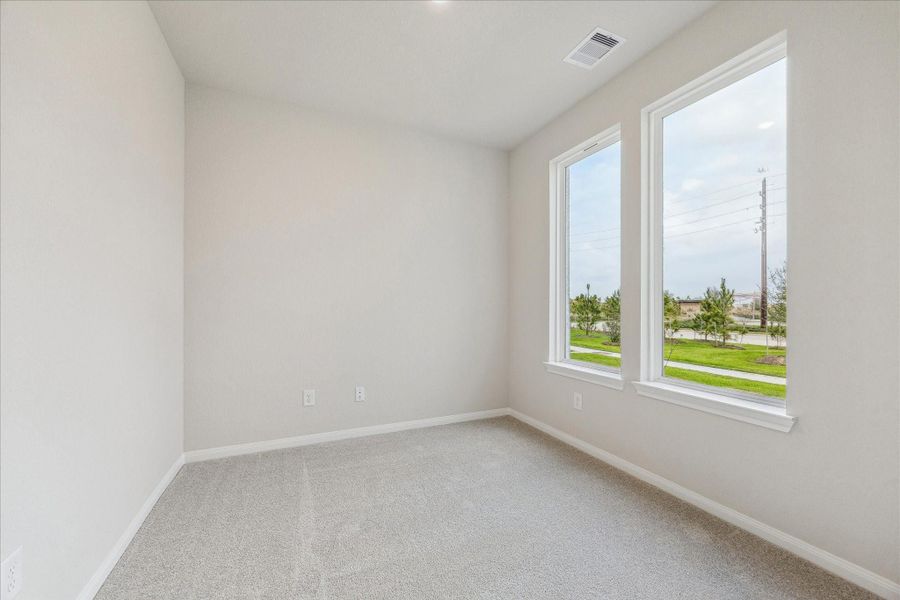Spacious, unfurnished interior of a new home in Elyson, Katy (Image 25).