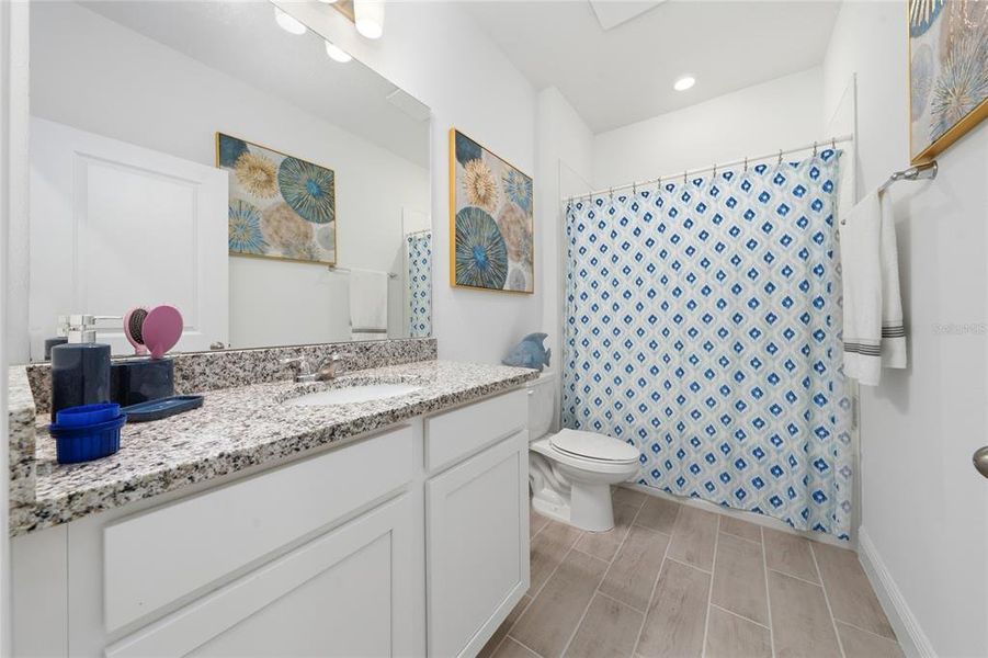 Furnished interior view inside a new home in , Minneola (Image 17).