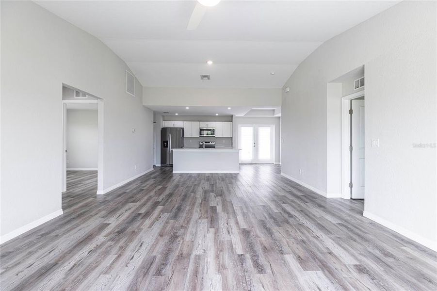 Spacious, unfurnished interior of a new home in , Cape Coral (Image 20). Spacious, unfurnished interior of a new home in , Cape Coral (Image 20).