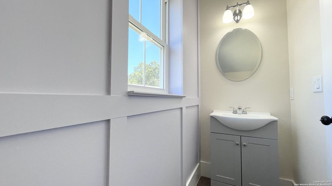 Image 18 of a home in .