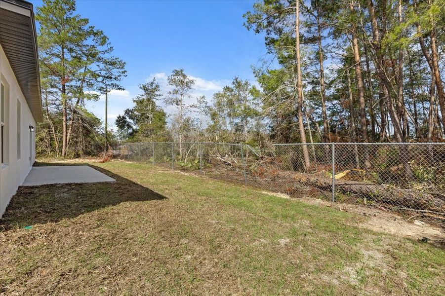 Exterior details and patio area of a home in , Ocala (Image 4).