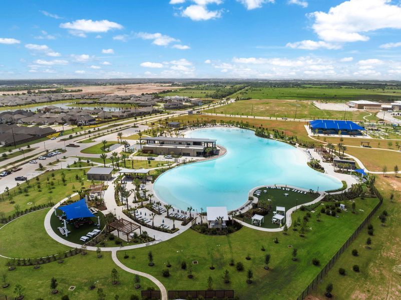 Community amenities in Sunterra, Katy (Image 33).