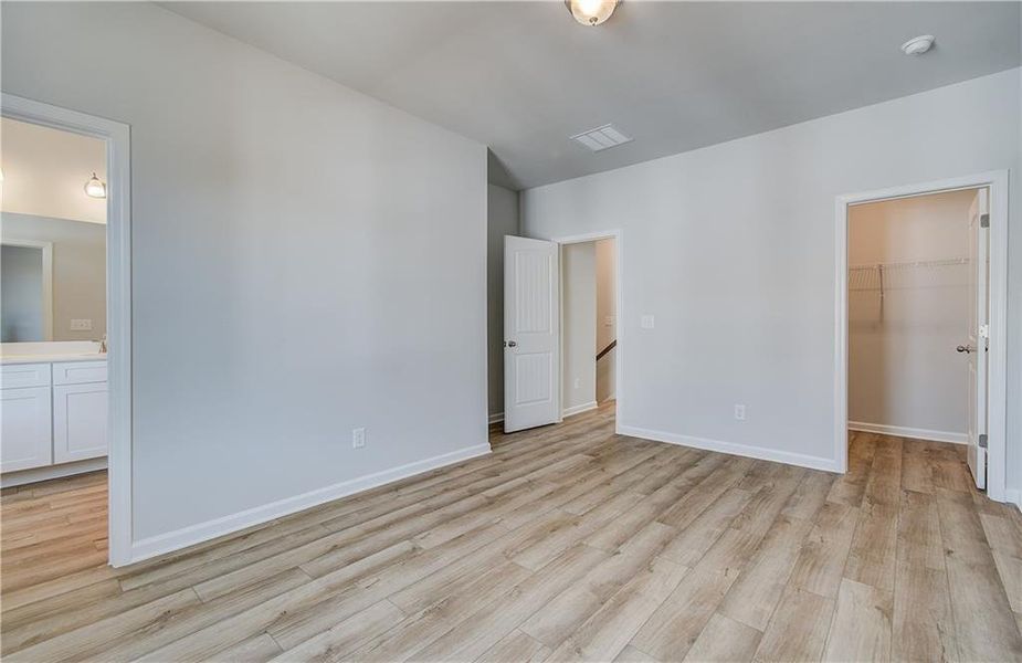 Spacious, unfurnished interior of a new home in Silverock, McDonough (Image 16).