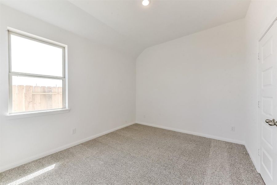 Spacious, unfurnished interior of a new home in River Ranch Meadows, Dayton (Image 21).