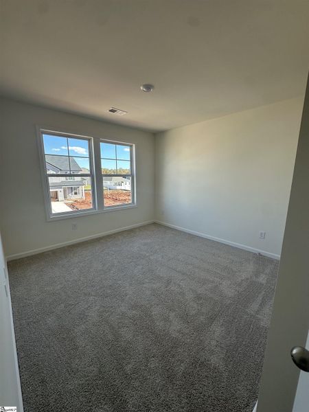 Spacious, unfurnished interior of a new home in Shiloh Trail, Wellford (Image 28).