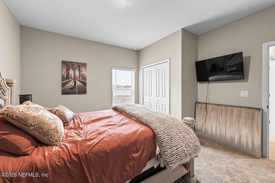 Furnished interior view inside a new home in , Middleburg (Image 8).