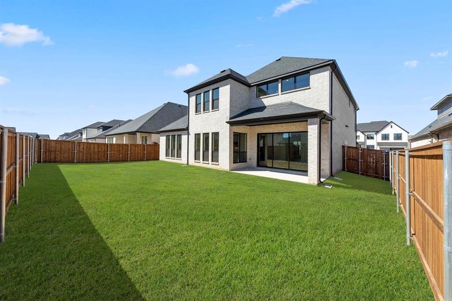 27. 16322 Old Westbury - Back (2)