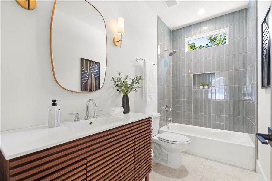 Furnished interior view inside a new home in , Atlanta (Image 4).