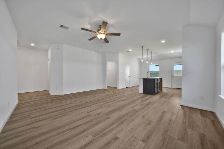 Spacious, unfurnished interior of a new home in , Rosharon (Image 25). Spacious, unfurnished interior of a new home in , Rosharon (Image 25).