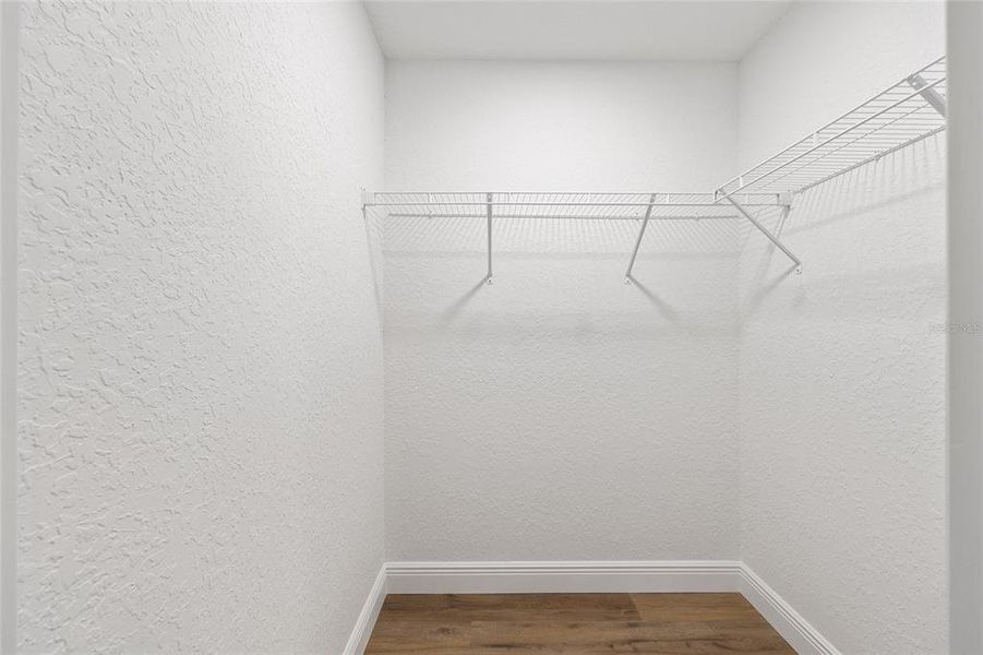 Spacious, unfurnished interior of a new home in , Citrus Springs (Image 20).