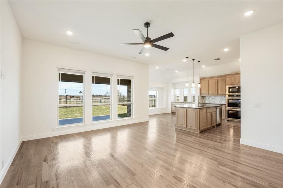 Spacious, unfurnished interior of a new home in Timberbrook, Justin (Image 20).